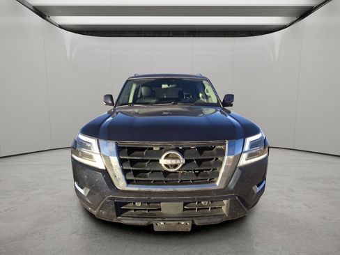 Used 2021 Nissan Armada SL w/ Captain's Chairs Package AWD/4WD image 9