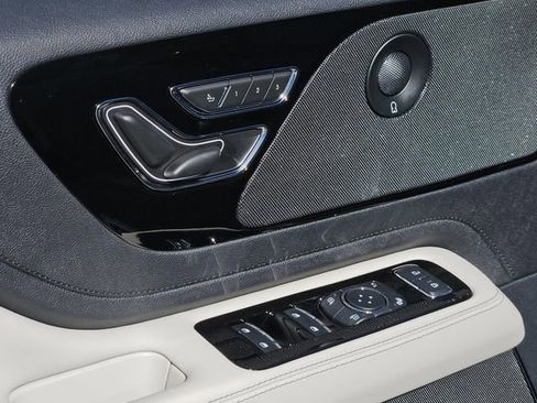 New 2026 Lincoln Aviator Reserve image 21