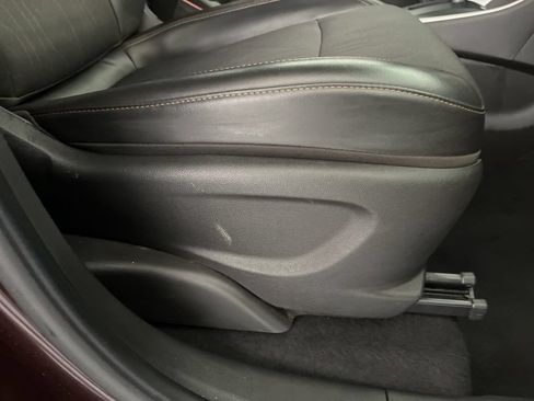 Used 2021 Chevrolet Trax LT AWD/4WD image 53
