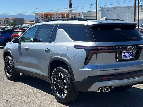 New 2026 Chevrolet Traverse Z71 w/ Driver Confidence Package AWD/4WD image 7