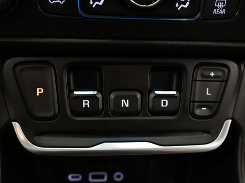 Used 2020 GMC Terrain SLT AWD/4WD image 44
