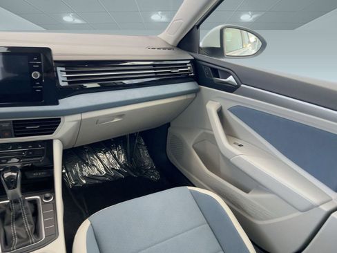 New 2026 Volkswagen Jetta SE image 26
