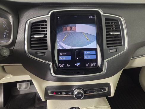 Used 2020 Volvo XC90 T5 Momentum w/ Protection Package FWD image 13