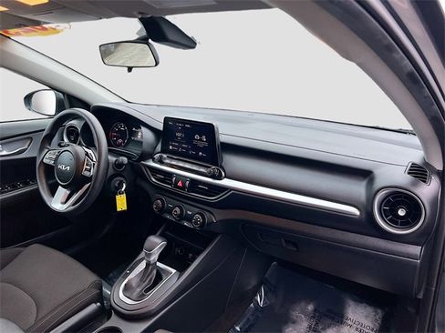 Used 2023 Kia Forte LXS image 26