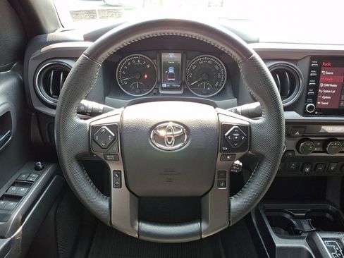 Certified 2023 Toyota Tacoma TRD Off-Road w/ Technology Package AWD/4WD image 20
