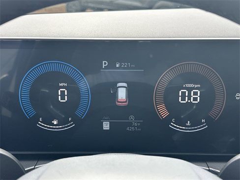 Used 2025 Hyundai Santa Fe SE image 29