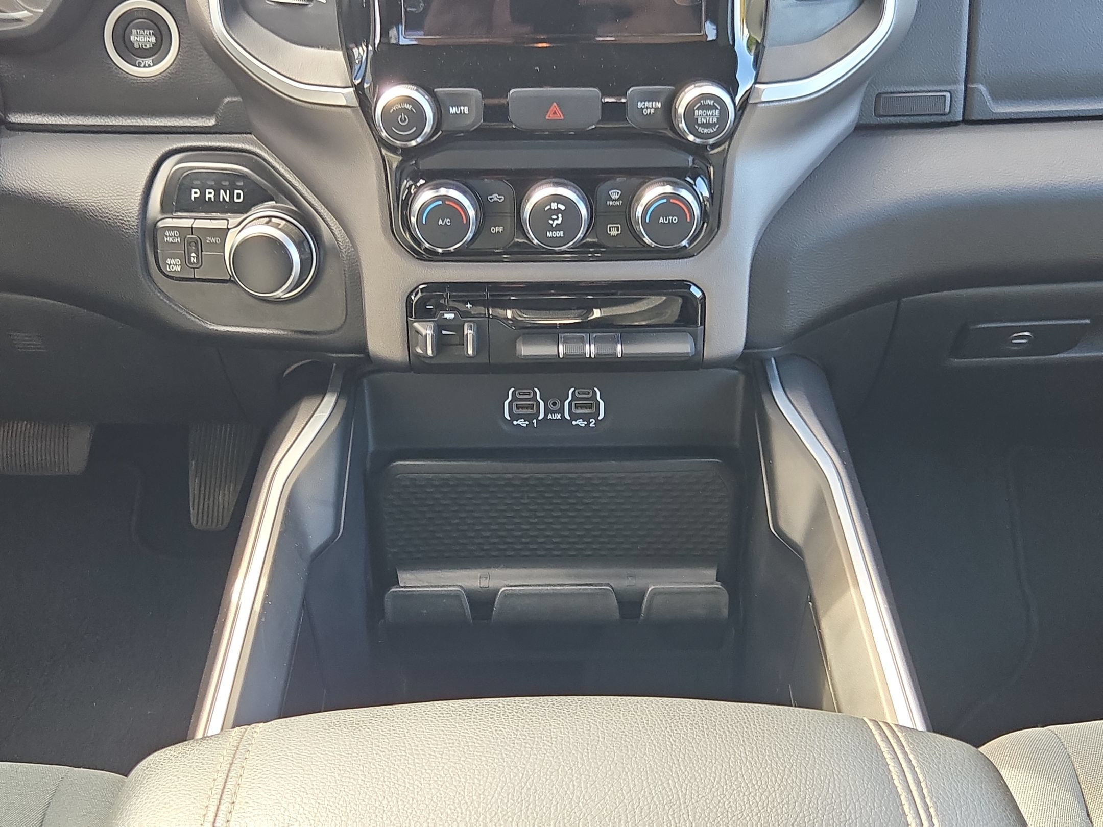 Used 2022 RAM 2500 Big Horn w/ Level A Equipment Group AWD/4WD image 33