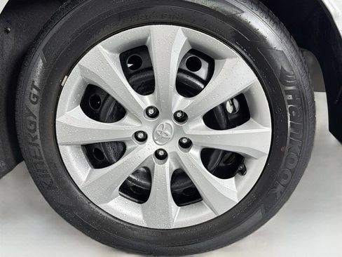 Used 2024 Toyota Corolla LE FWD image 32