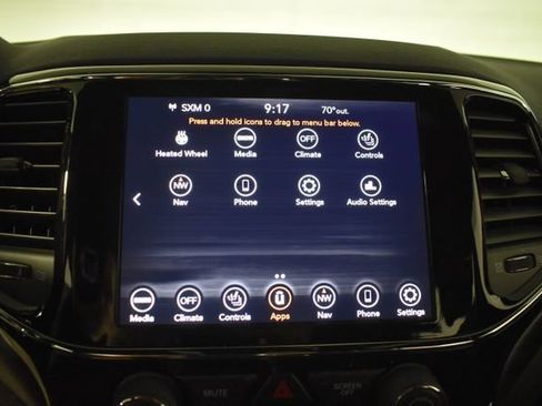 Used 2021 Jeep Grand Cherokee Laredo X AWD/4WD image 22