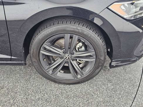 Used 2022 Volkswagen Jetta SE image 9