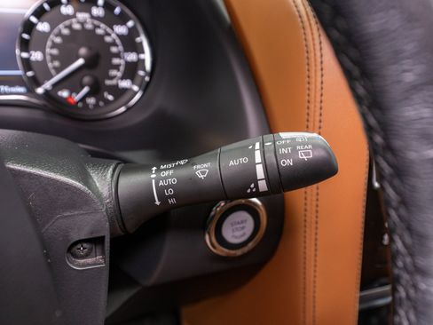 Used 2024 INFINITI QX80 Sensory AWD/4WD image 30