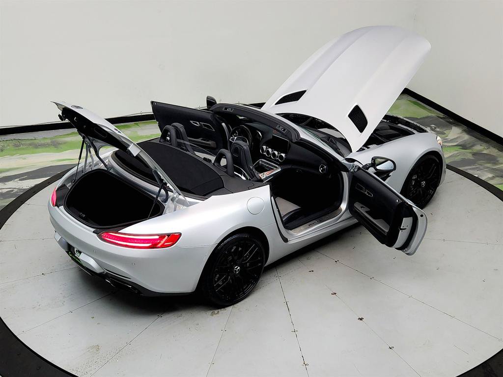 Used 2018 Mercedes-Benz AMG GT Roadster image 29