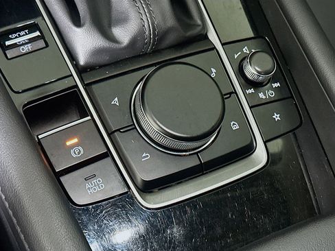 Used 2025 MAZDA MAZDA3 s image 24