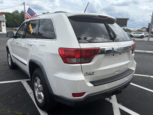 Used 2011 Jeep Grand Cherokee Laredo w/ Security & Convenience Group image 5