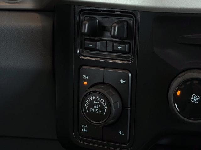 New 2027 Ford F250 XLT w/ XLT Premium Package AWD/4WD image 43