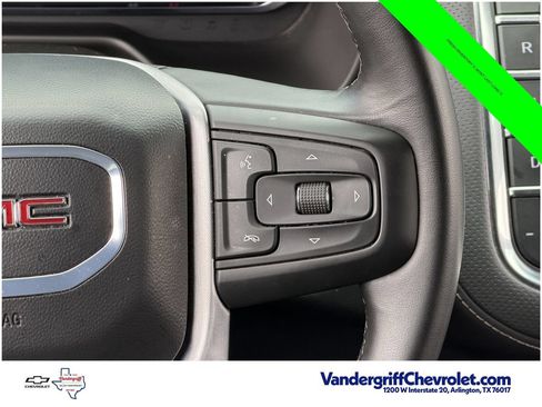 Used 2024 GMC Yukon XL SLT RWD image 15