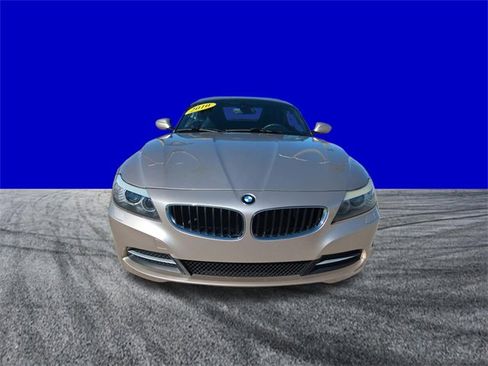 Used 2010 BMW Z4 sDrive30i image 9