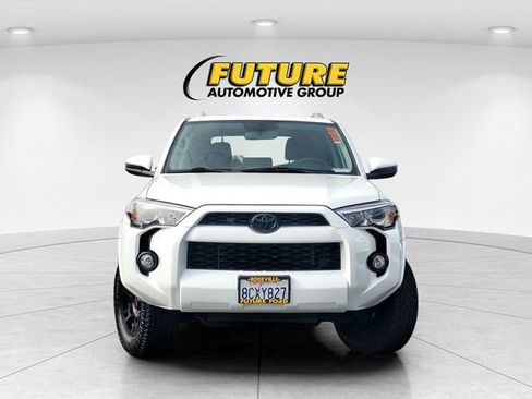 Used 2018 Toyota 4Runner SR5 image 2