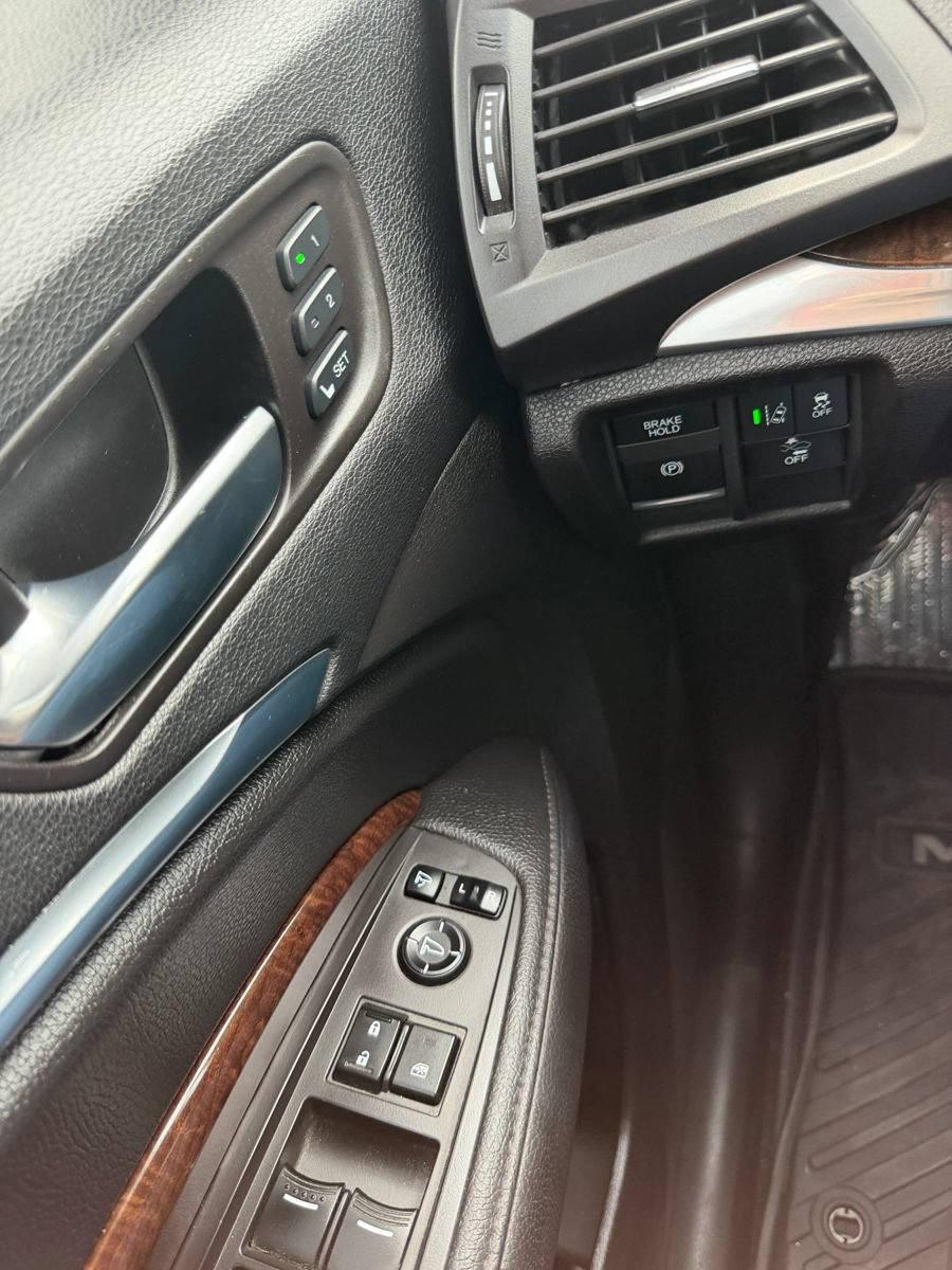 Used 2017 Acura MDX w/ Technology Package AWD/4WD image 12