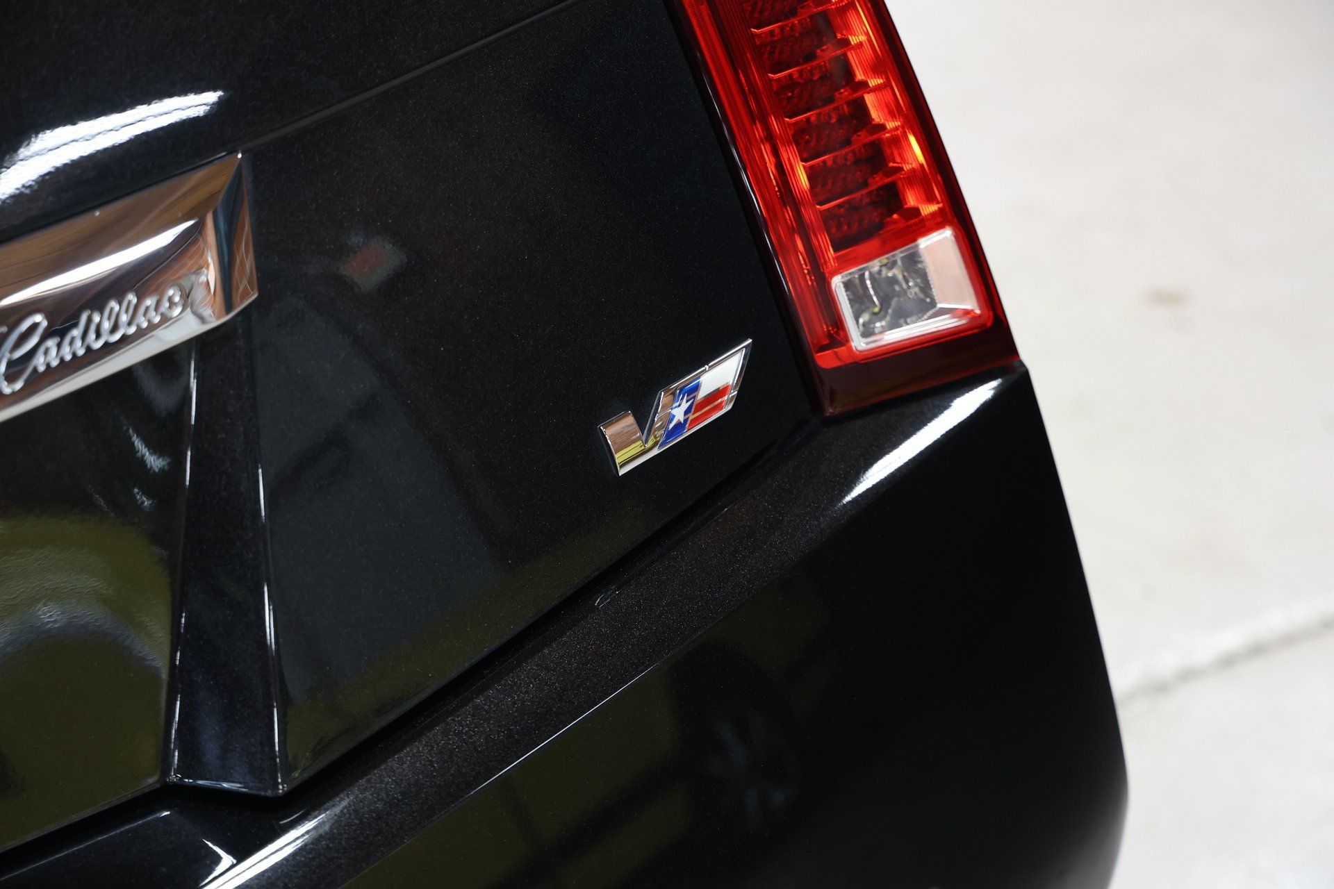Used 2014 Cadillac CTS V w/ Wood Trim Package RWD image 36