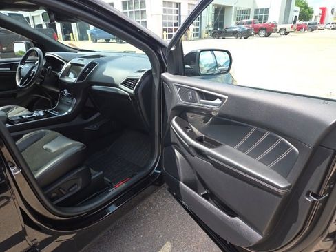 Used 2020 Ford Edge ST w/ Equipment Group 401A image 40