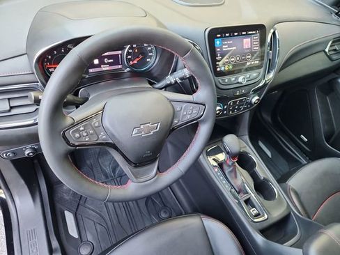 Used 2023 Chevrolet Equinox RS w/ RS Leather Package FWD image 10