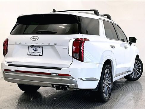 Used 2023 Hyundai Palisade Calligraphy w/ Cargo Package AWD/4WD image 2