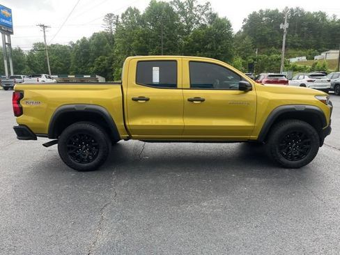 Used 2023 Chevrolet Colorado Trail Boss w/ Advanced Trailering Package AWD/4WD image 11