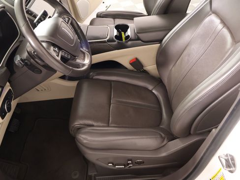 Used 2019 Lincoln Nautilus Reserve w/ Ultimate Package image 11