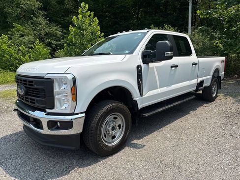 Used 2024 Ford F350 XL w/ XL Driver Assist Package AWD/4WD image 4