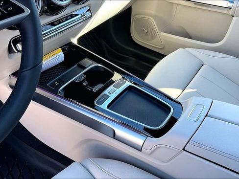 New 2026 Mercedes-Benz GLB 250 GLB 250 image 7
