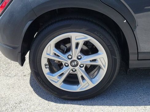 Used 2023 Hyundai Kona SEL FWD image 5