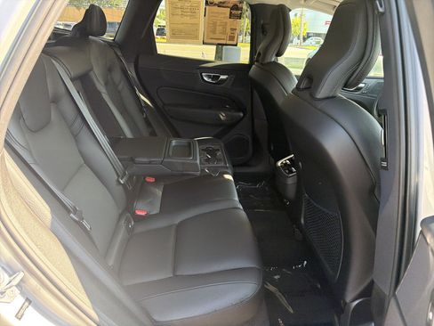 Used 2019 Volvo XC60 T5 Inscription w/ Protection Package Premier FWD image 34