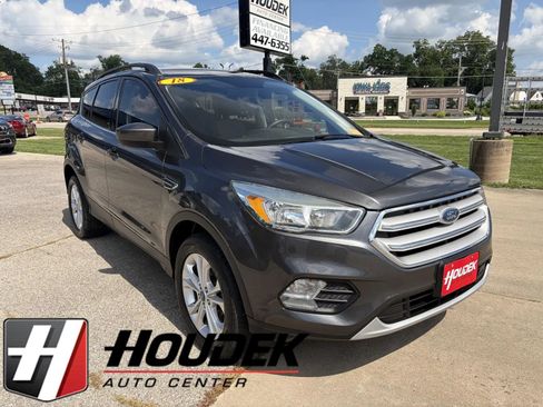 Used 2018 Ford Escape SE w/ SE Sync 3 Package AWD/4WD image 1