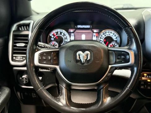 Used 2022 RAM 1500 Lone Star w/ Night Edition image 17