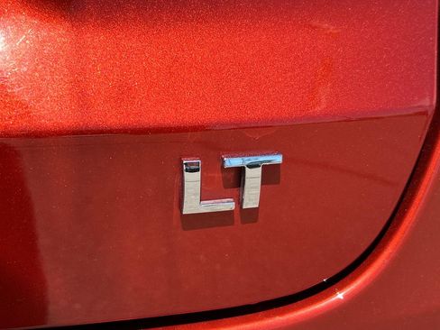 Used 2024 Chevrolet Trax LT w/ Driver Confidence Package FWD image 24
