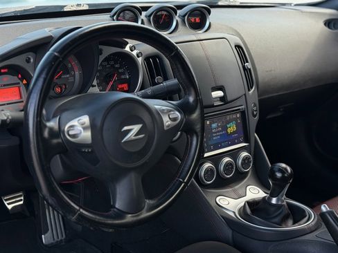 Used 2010 Nissan 370Z NISMO RWD image 10