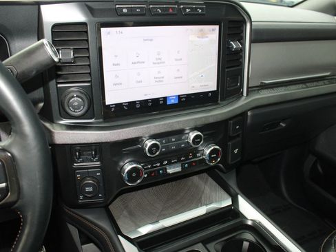 Used 2024 Ford F350 Platinum image 23