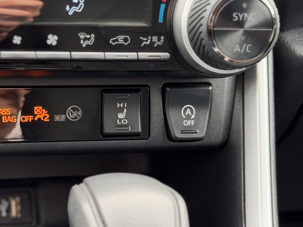 Certified 2023 Toyota RAV4 XLE w/ XLE Grade Weather Package AWD/4WD image 18