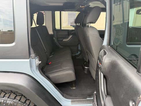 Used 2015 Jeep Wrangler Unlimited Sport w/ Quick Order Package 24S AWD/4WD image 4