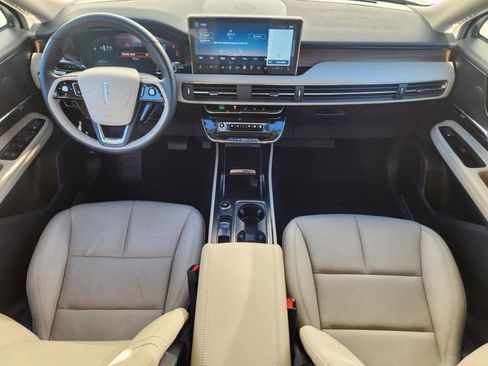 New 2025 Lincoln Corsair Reserve w/ Towing Package image 11