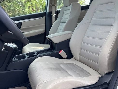 Used 2017 Honda CR-V LX image 11