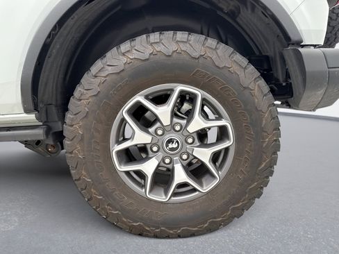 Used 2023 Ford Bronco Badlands AWD/4WD image 12