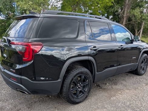 Used 2023 GMC Acadia AT4 w/ Technology Package AWD/4WD image 4