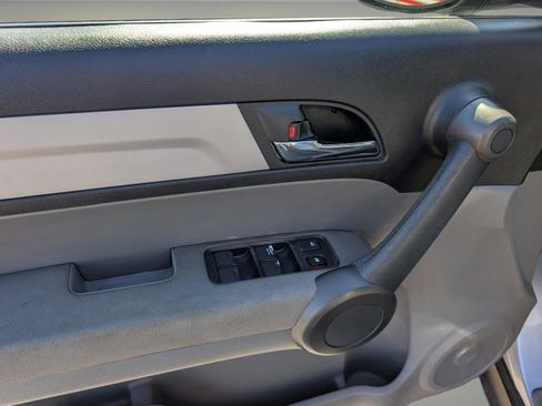 Used 2011 Honda CR-V SE image 16