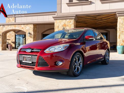 Used 2014 Ford Focus SE w/ Equipment Group 201A image 1