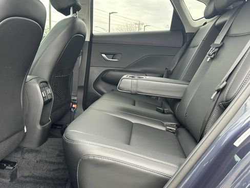 Used 2025 Hyundai Kona Limited image 21