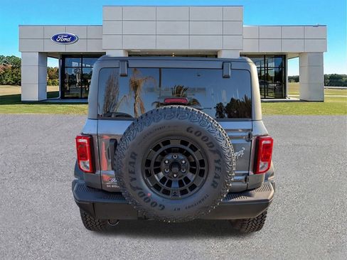 New 2026 Ford Bronco Big Bend w/ Black Diamond Package AWD/4WD image 5