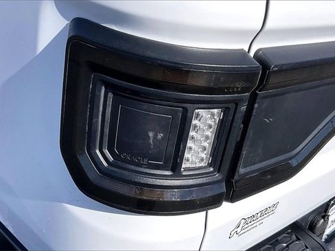 Used 2024 Jeep Gladiator Rubicon w/ Convenience Group image 33