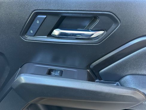 Used 2024 Chevrolet Colorado LT w/ LT Convenience Package image 21